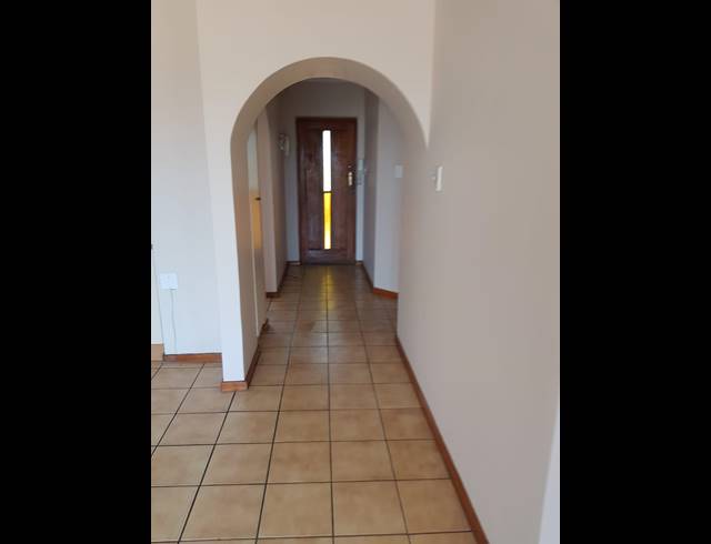 3 BEDROOM TOWNHOUSE RENTED IN SOUTH END
